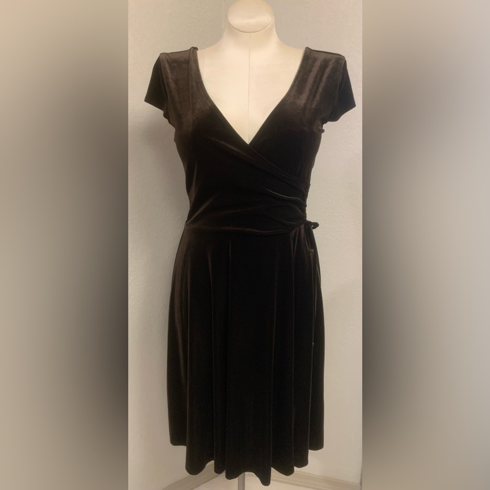 Connected Apparel Ladies 12 Chocolate Brown Velvety Faux Wrap Dress V Neck